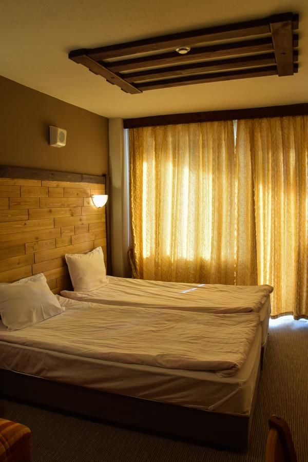 Отель Flora Hotel Боровец-38
